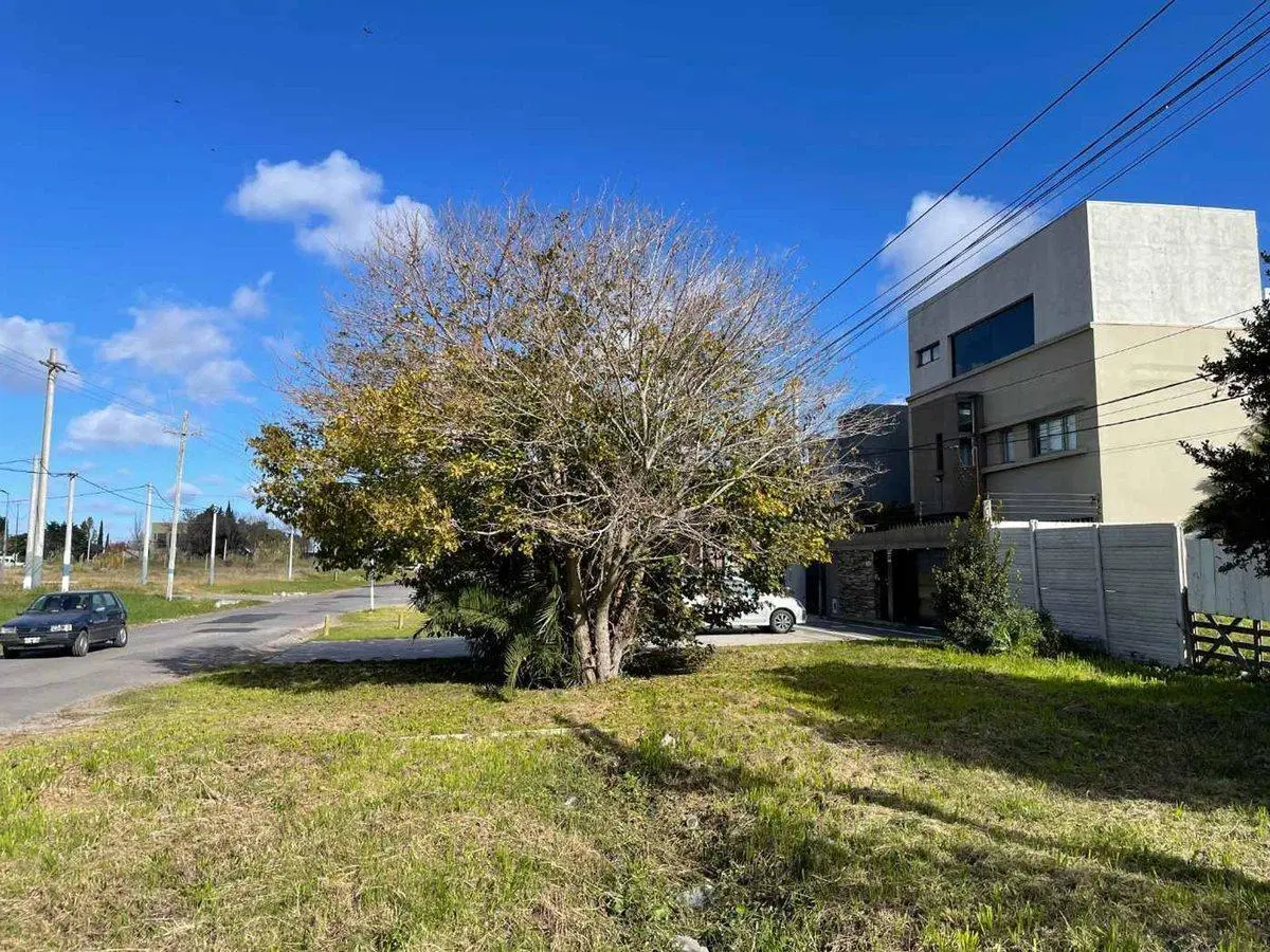 Lote Venta en Gonnet. 3