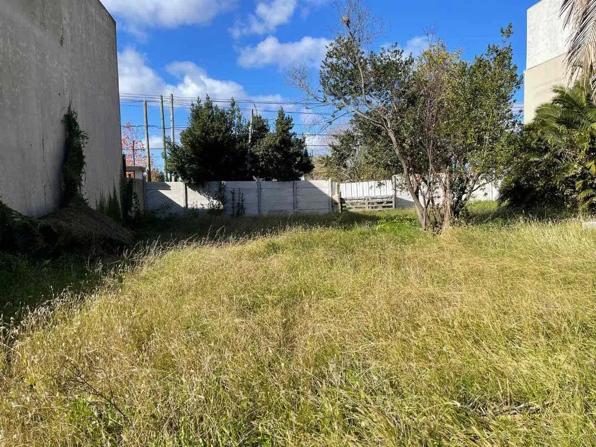 Lote Venta en Gonnet. 4