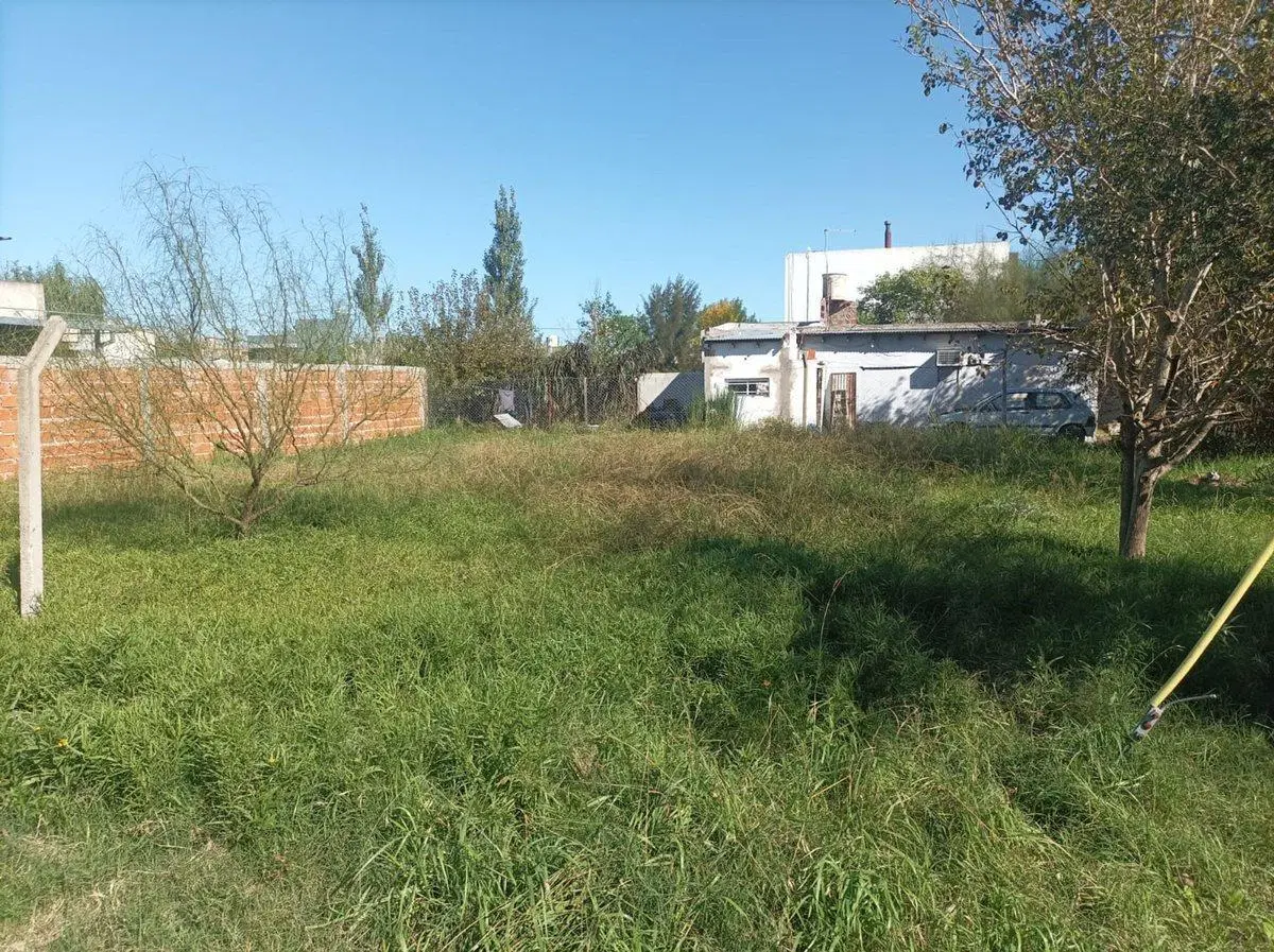 LOTE EN VENTA EN LA PLATA - VILLA CASTELLS 5