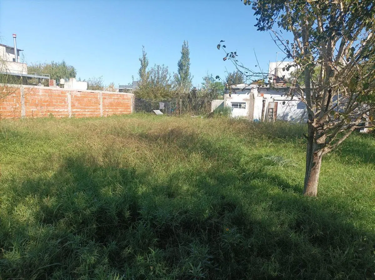 LOTE EN VENTA EN LA PLATA - VILLA CASTELLS 3