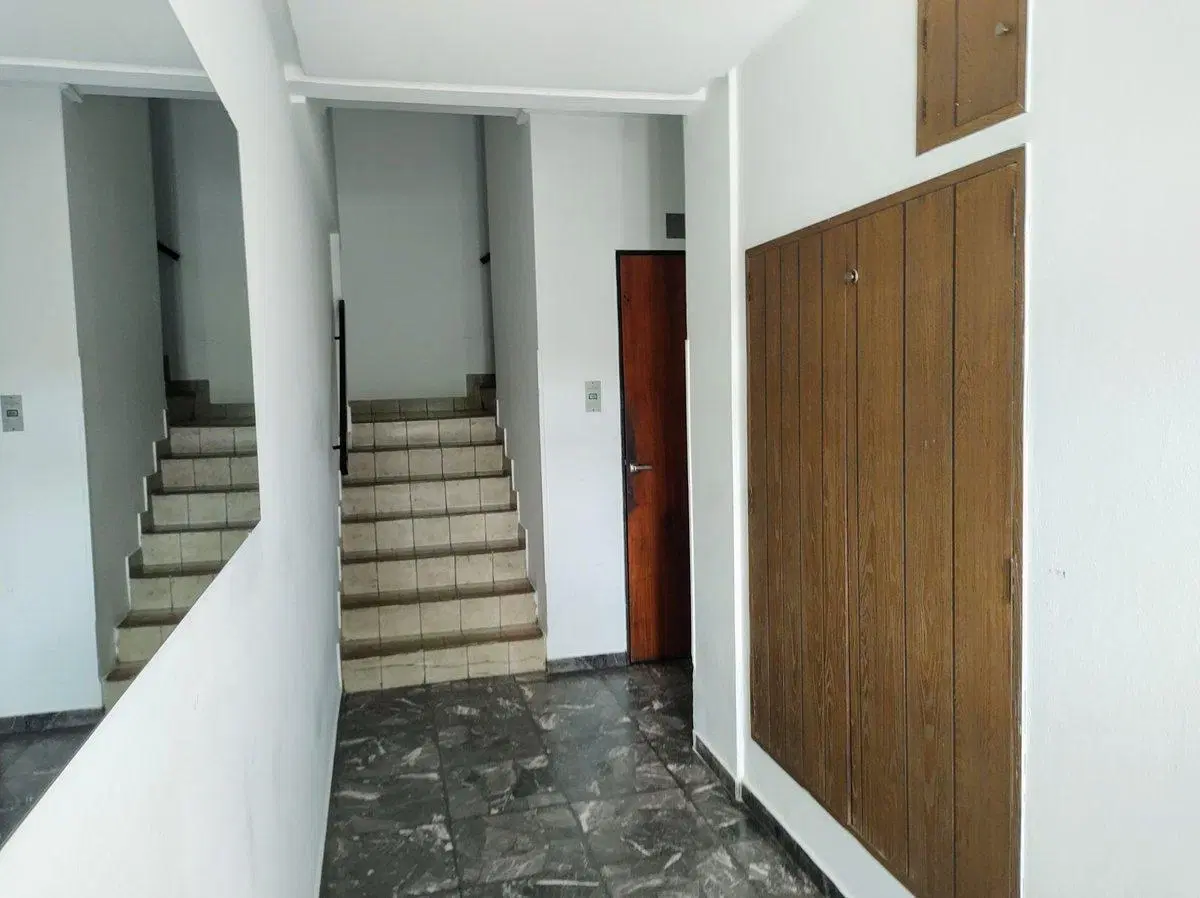 DEPARTAMENTO 2 DORM VENTA LA PLATA  A REFACCIONAR 2