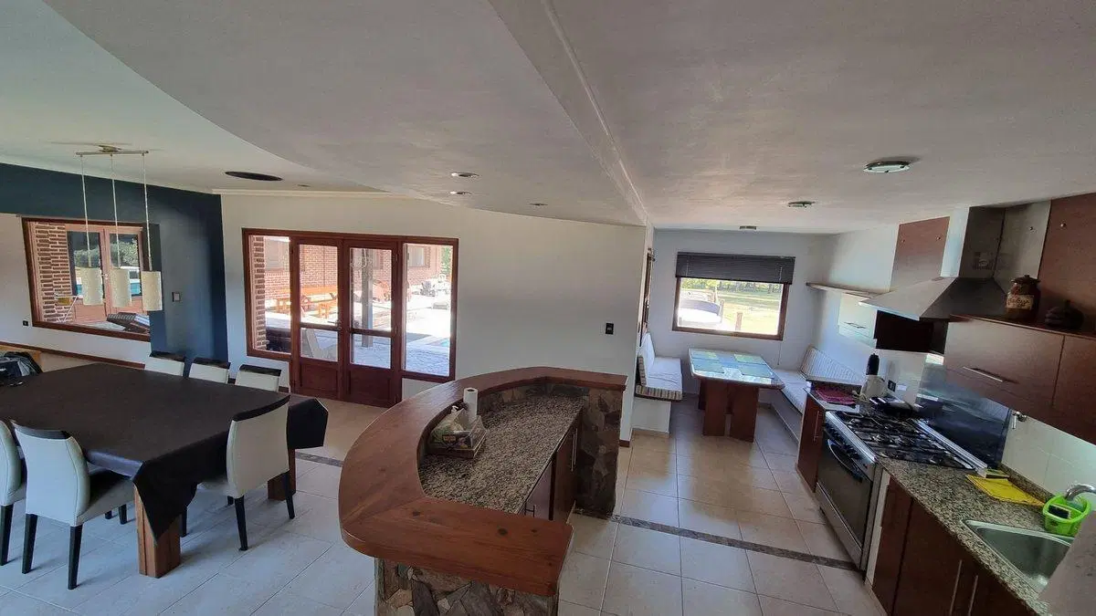 Casa en venta de 3 dormitorios -Campos de Roca I 2