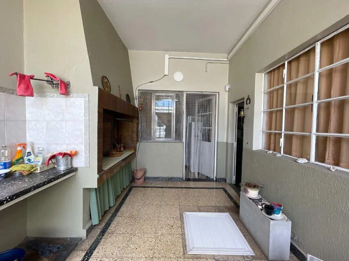VENTA CASA / LOCAL/ GALPON EN BLOQUE SOBRE AV.44 4