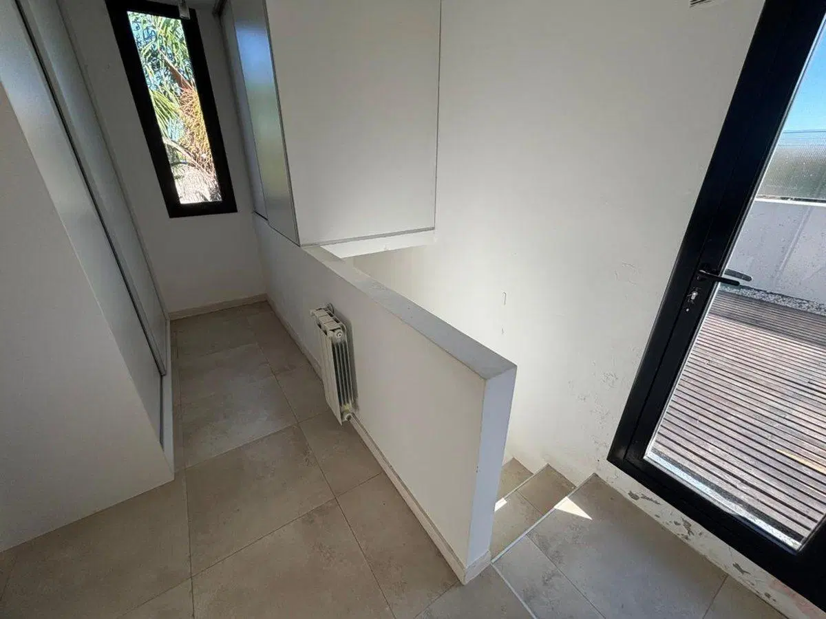 Venta de triplex de 2 dormitorios, en gonnet 5