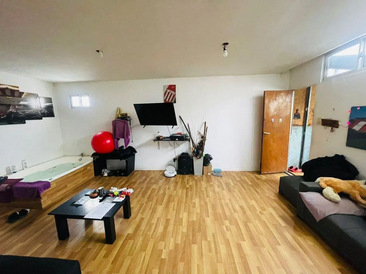 LOCAL EN VENTA LA PLATA 2