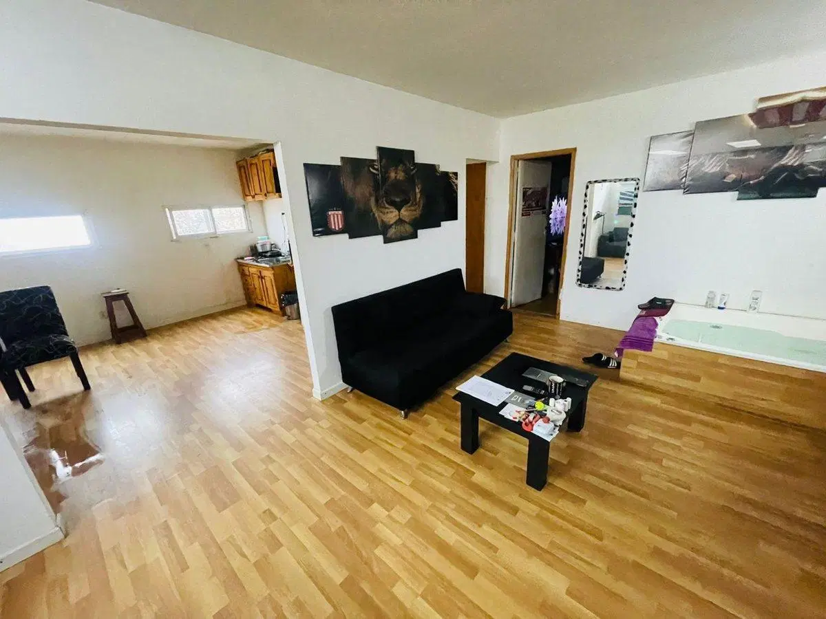 LOCAL EN VENTA LA PLATA 5