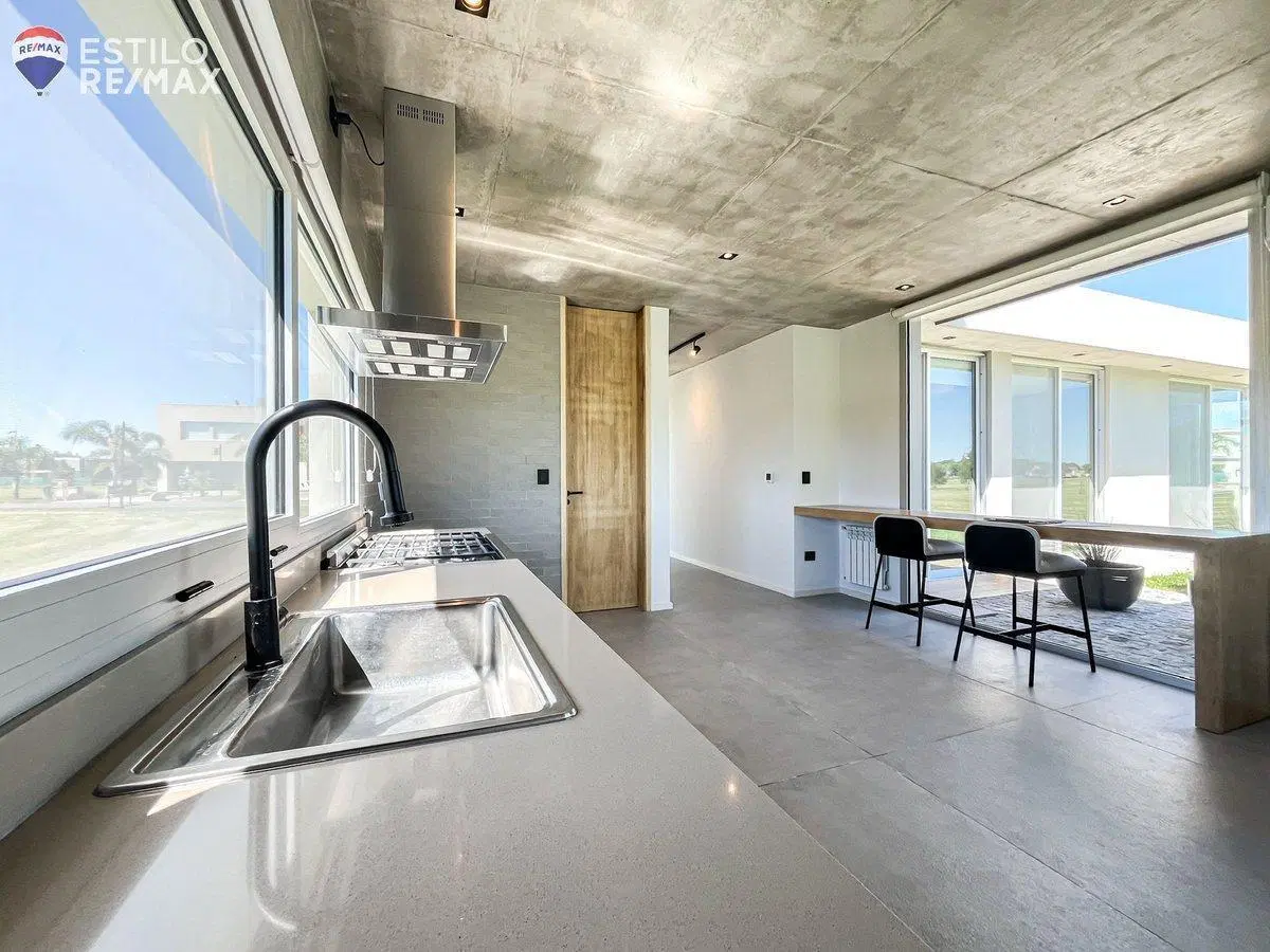 CASA EN HARAS DEL SUR III BARRIO PALMERAS C/PILETA 2
