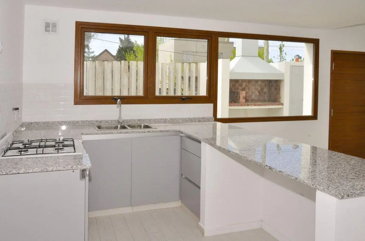 Duplex de 3 dormitorios en venta - City Bell 2