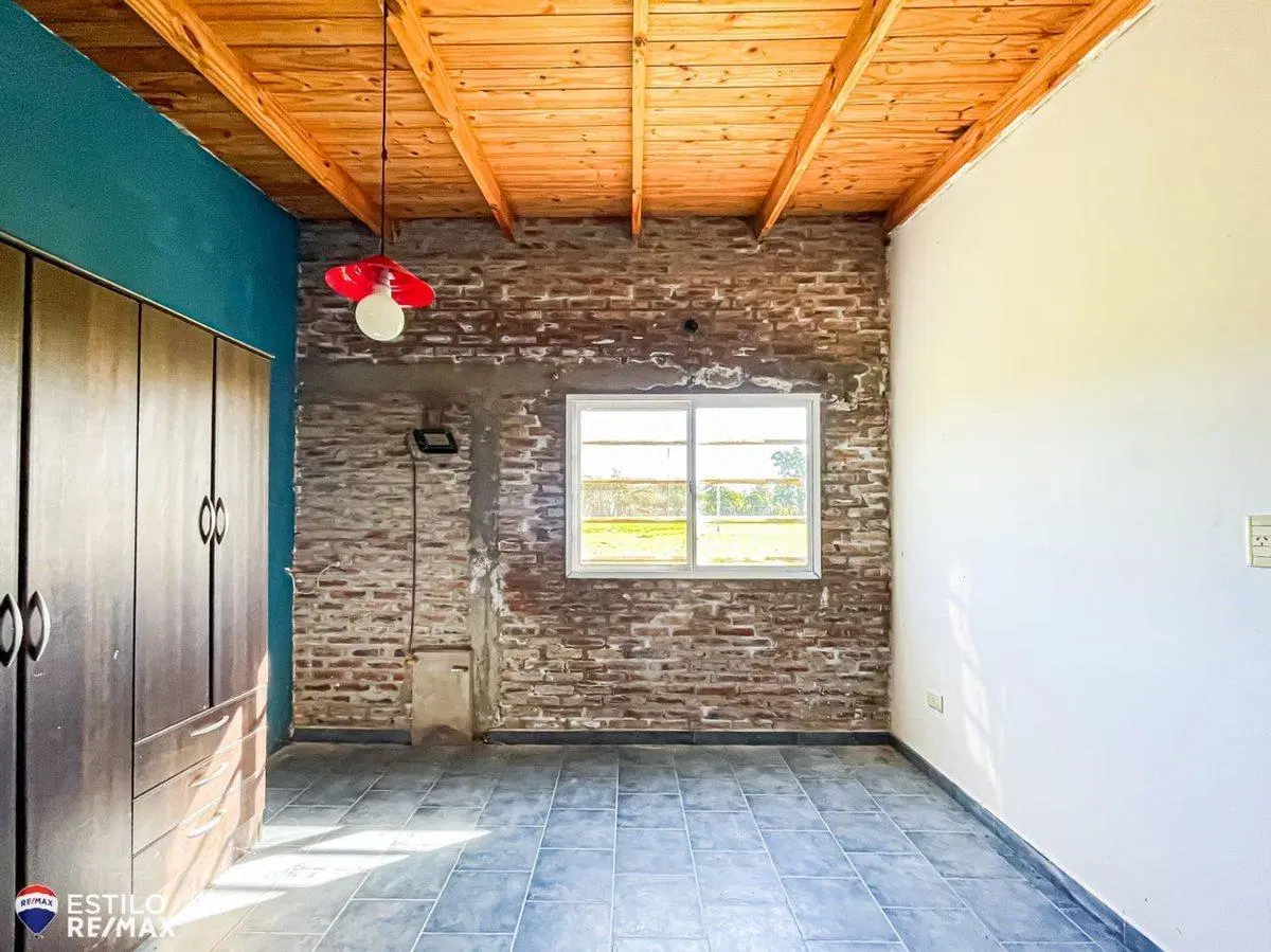 CASA EN VENTA DE 2 DORMITORIOS EN SICARDI 3