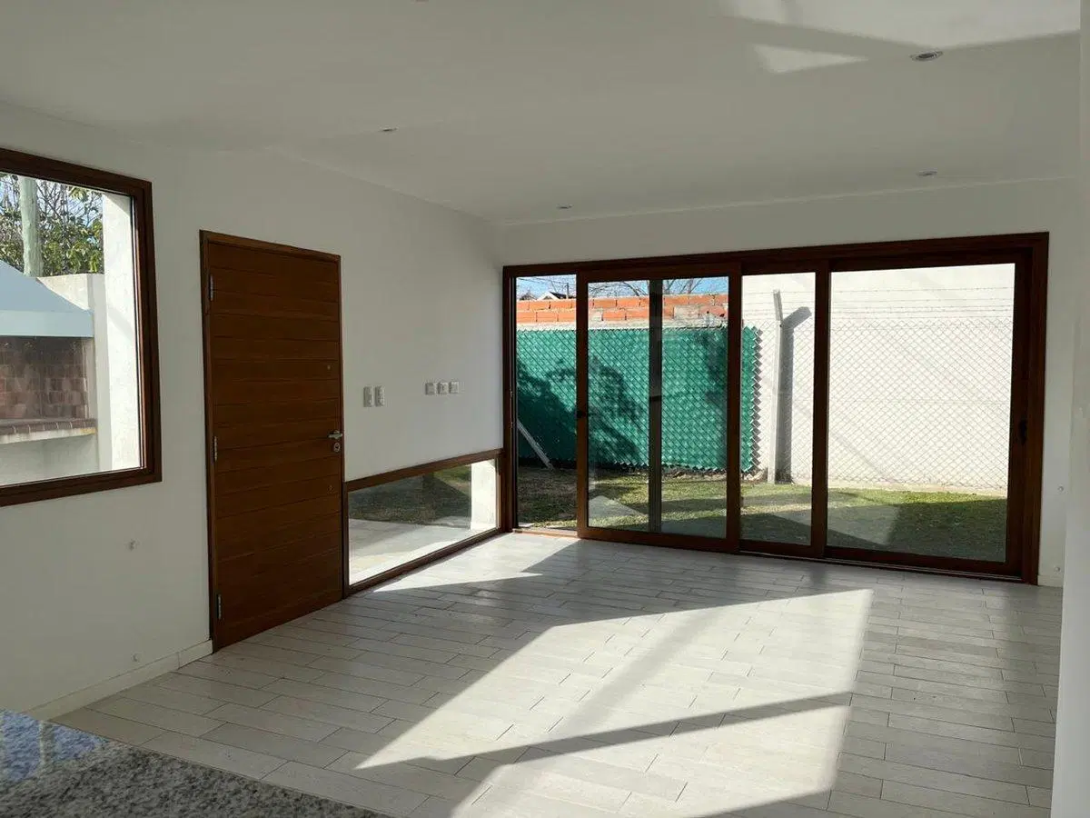 Duplex 3 dormitorios en VENTA - City Bell 3