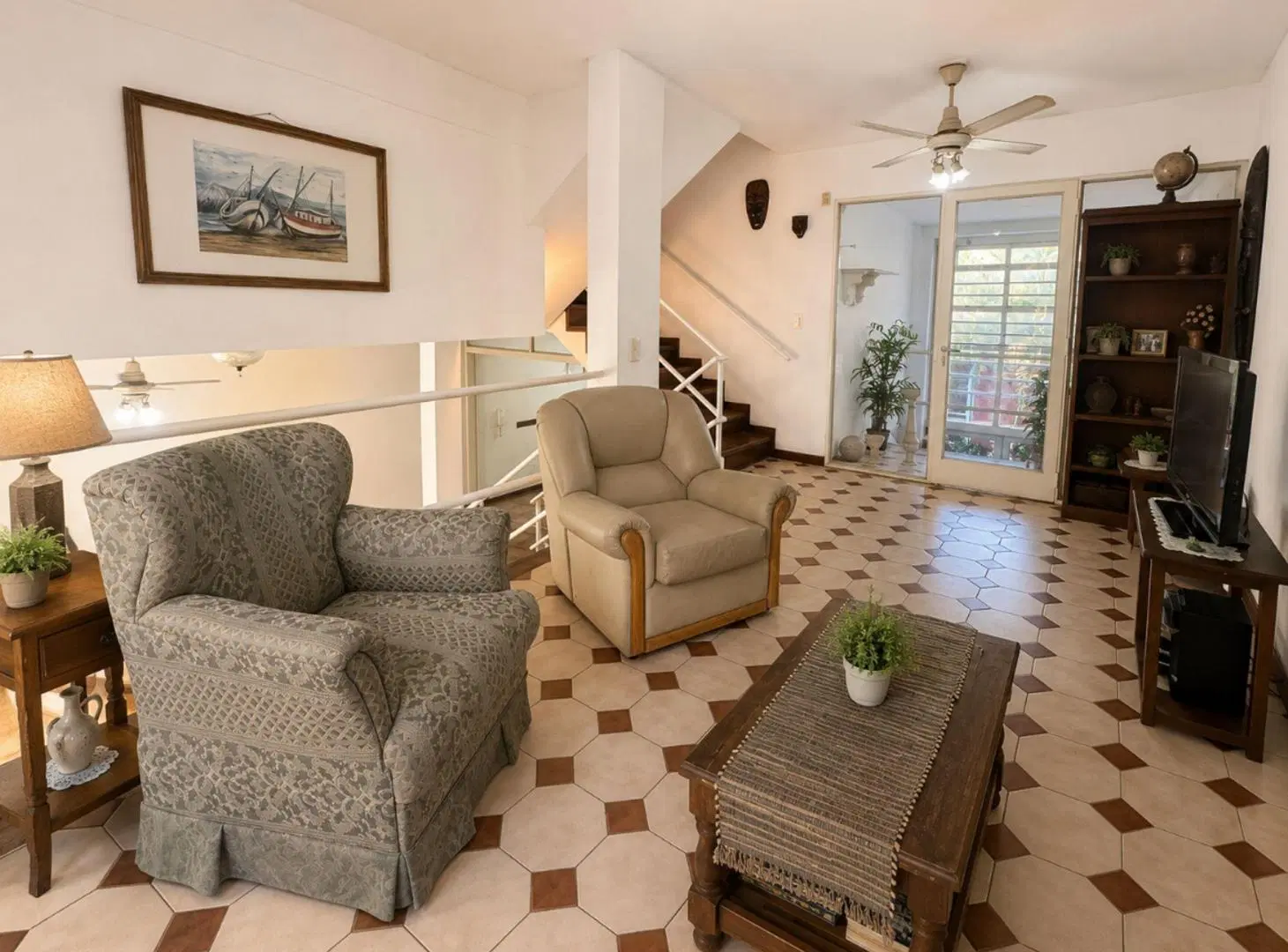 CASA EN VENTA DE TRES DORMITORIOS - LA PLATA 5