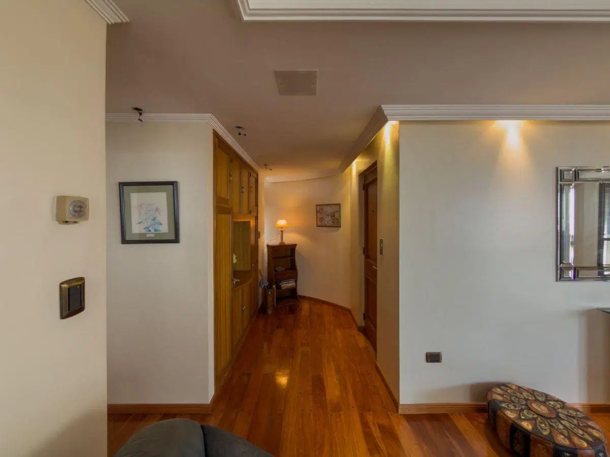 PISO 3 DORMITORIOS EN VENTA, 2 COCHERAS. LA PLATA 3