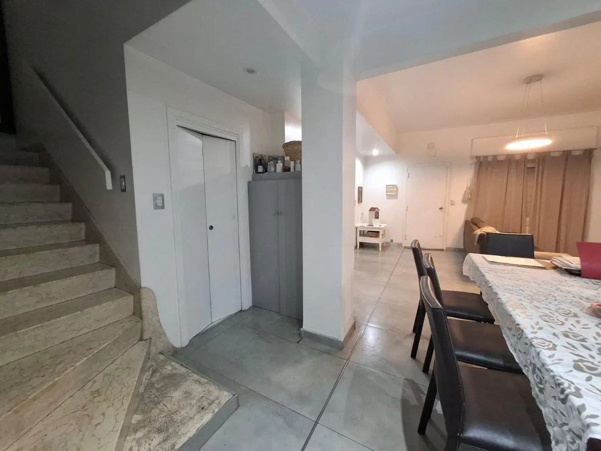 CASA DUPLEX EN VENTA EN TOLOSA 4