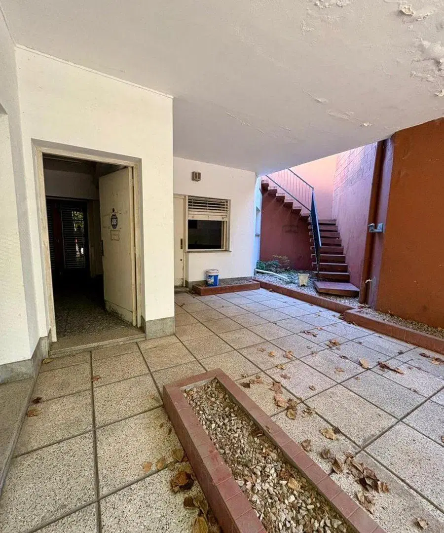 Venta Casa 4 Dormitorios a Refaccionar La Plata 4