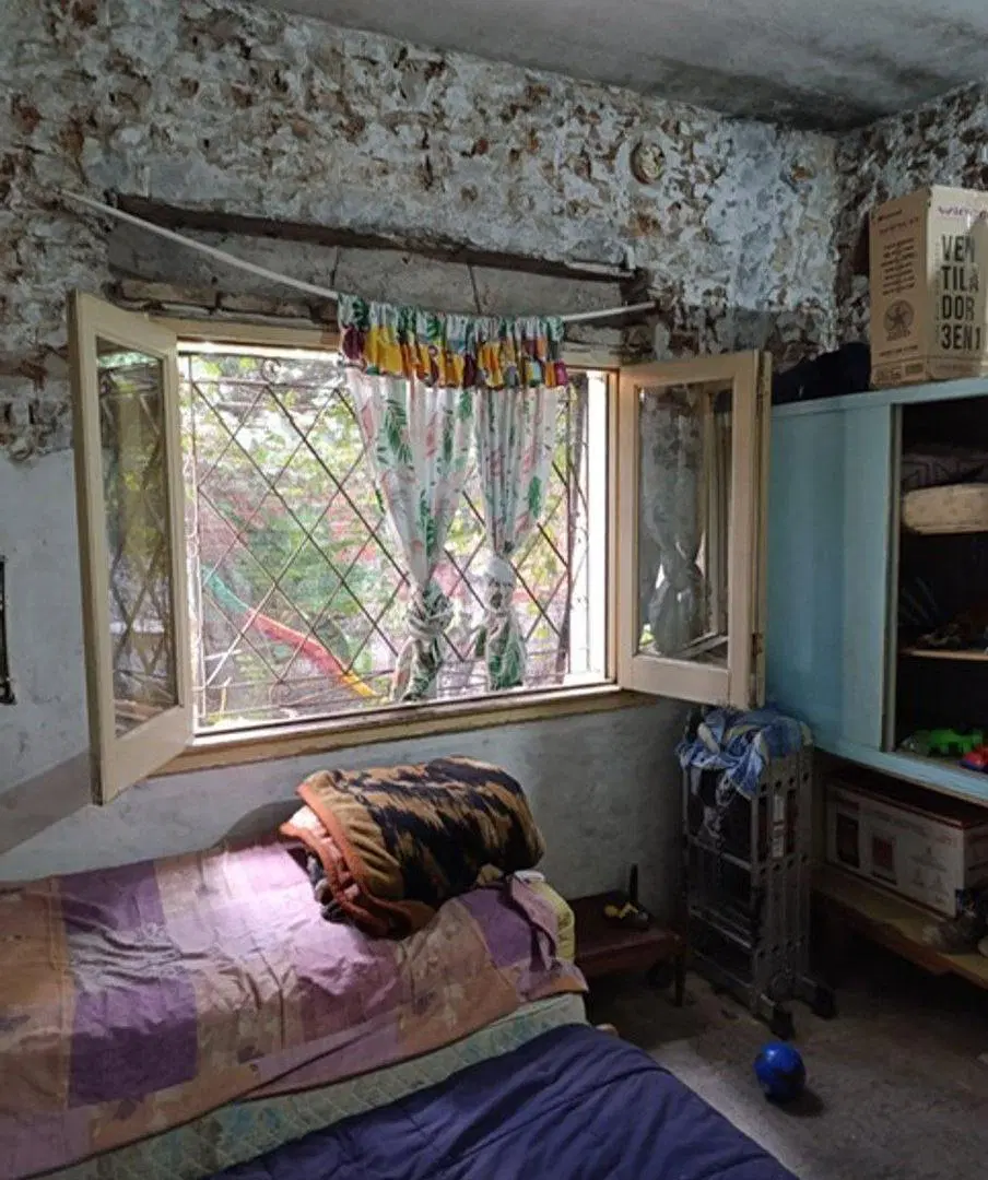 Casita, gran lote c/ plano para 12 deptos.Aprobado 5