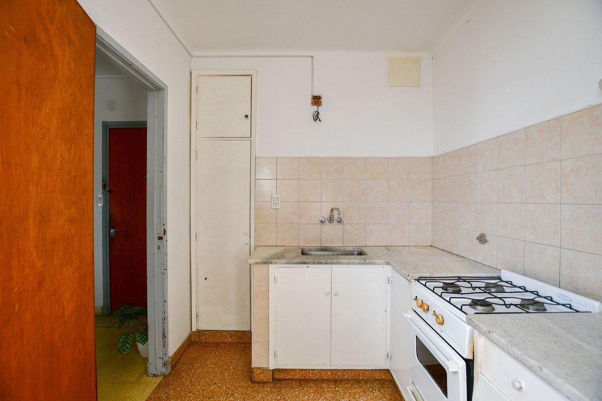 Foto de VENTA DEPARTAMENTO 2 DORMITORIOS CON BALCON, imagen 2