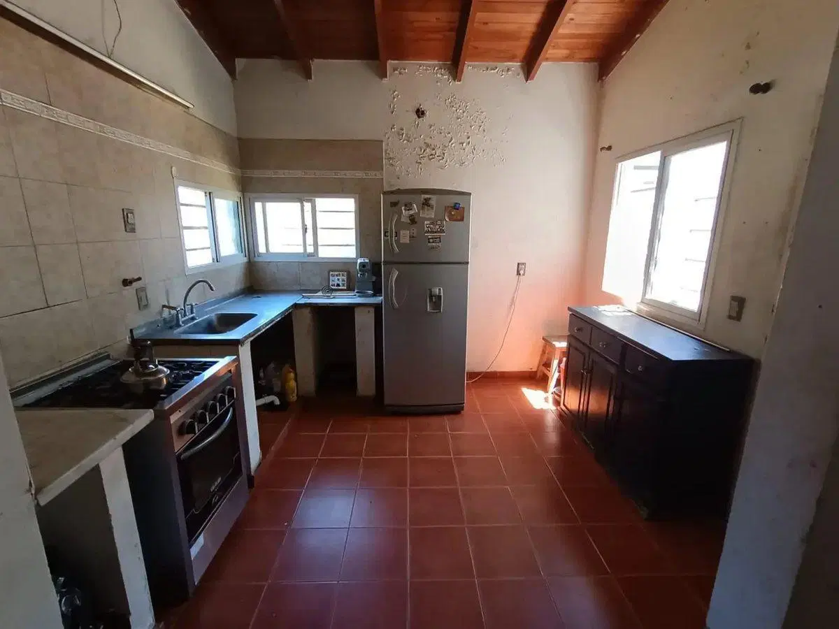 Venta LOTE (15x45) con local y casa San Carlos 3