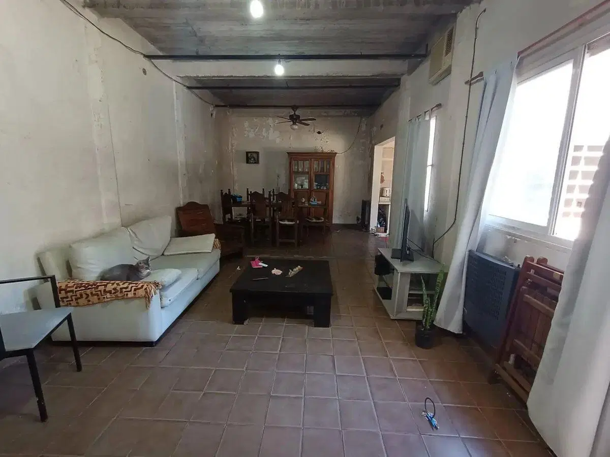 Venta LOTE (15x45) con local y casa San Carlos 4
