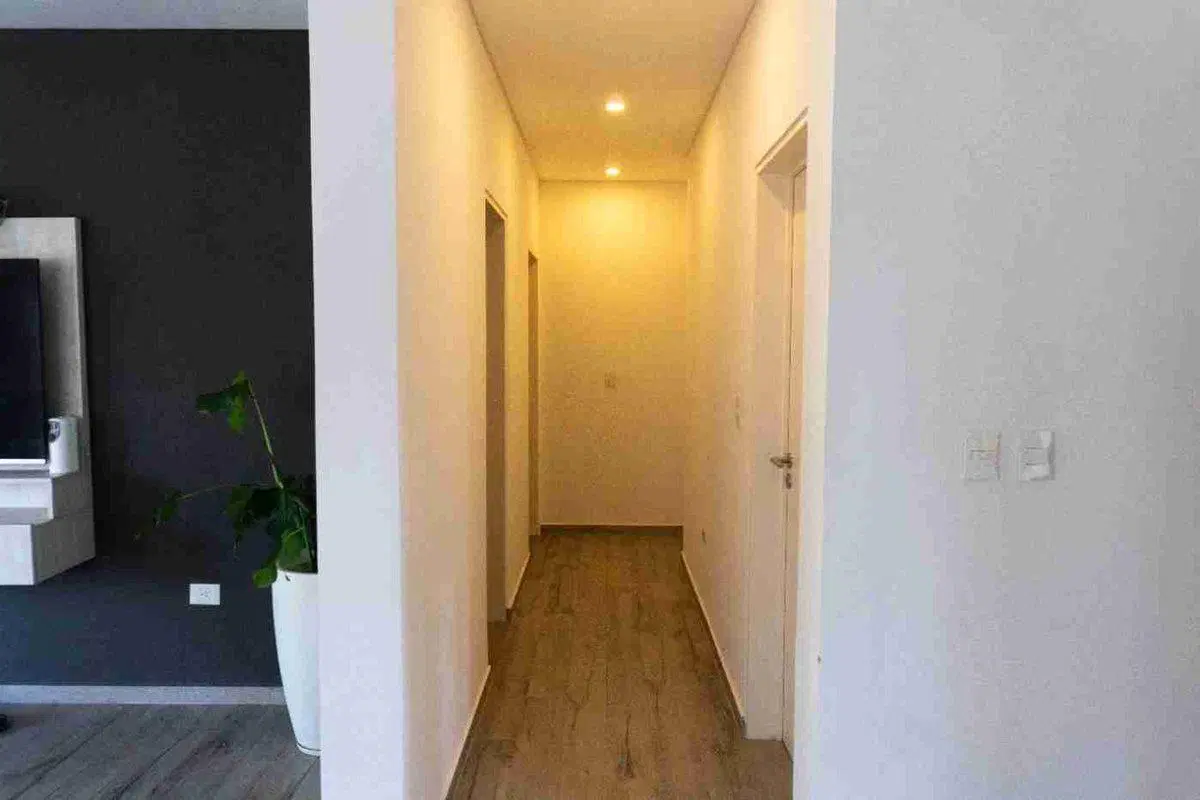 CASA EN BARRIO CERRADO MIRALAGOS - VENTA 8