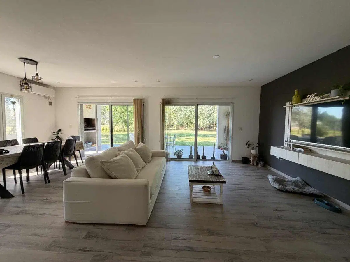 CASA EN BARRIO CERRADO MIRALAGOS - VENTA 2