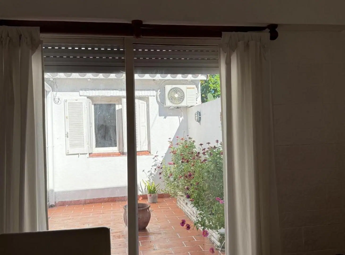 Casa de 3 dormitorios con pileta. 2