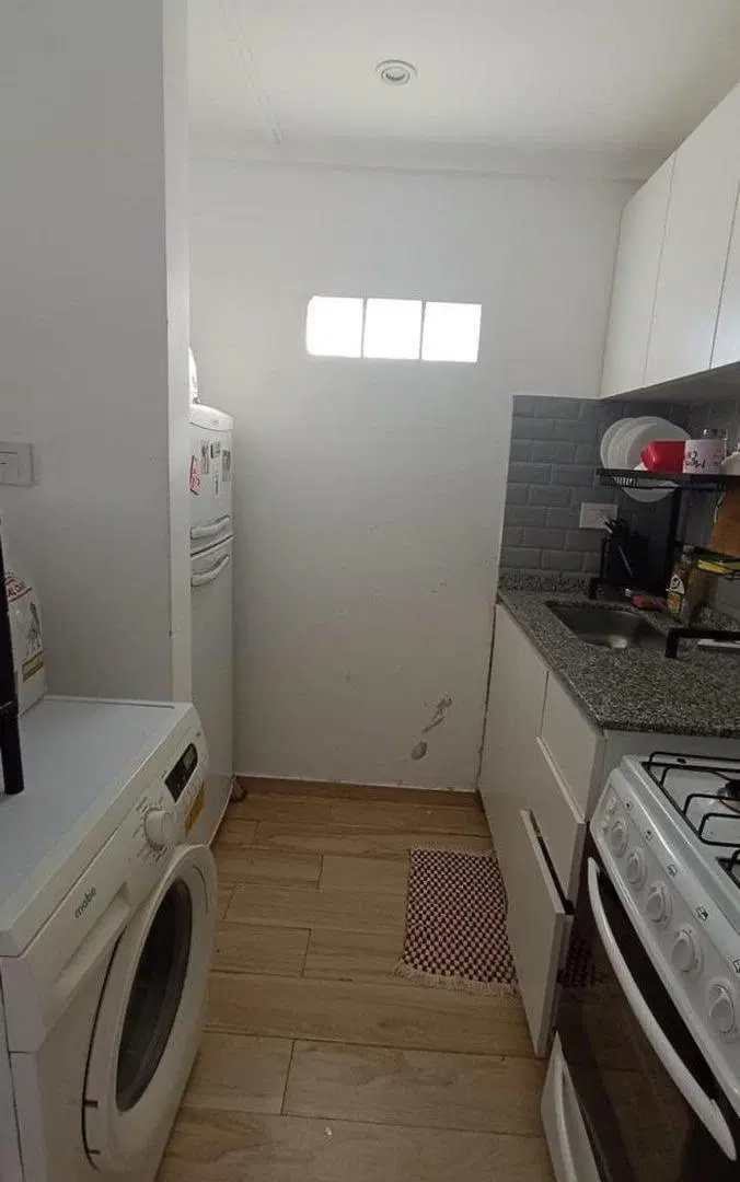 ALQUILER MONOAMBIENTE AMUEBLADO AL FRENTE C/BALCON 2