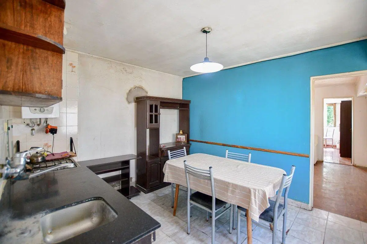 Venta Casa 2 Dormitorios A Refaccionar La Plata 5