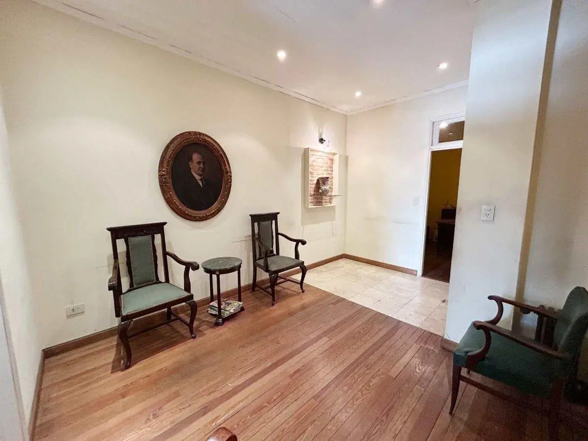 Oficina EN VENTA Buenos Aires 5
