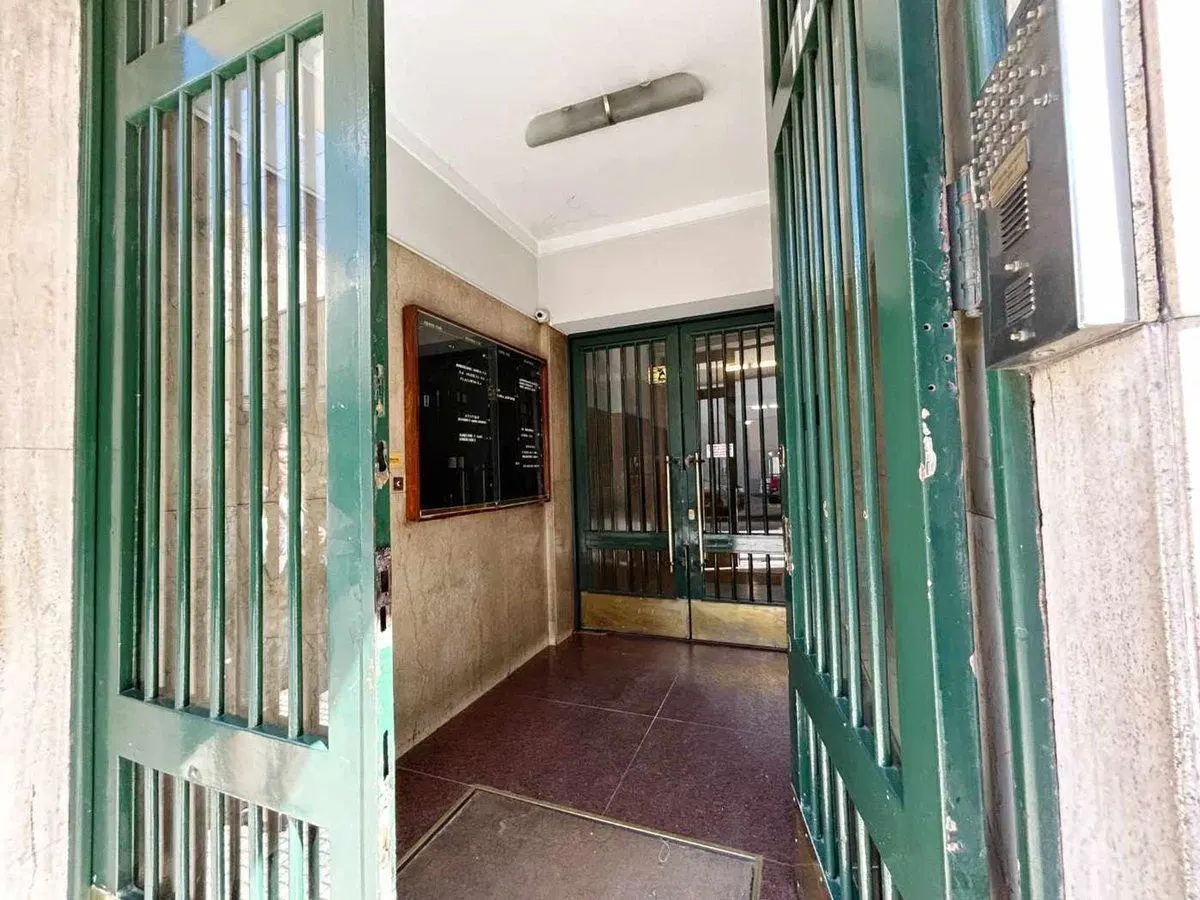 Oficina EN VENTA Buenos Aires 5