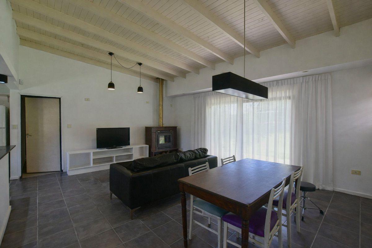 Foto de CASA QUINTA EN VENTA 2 DORMITORIOS - VILLA ELISA, imagen 2