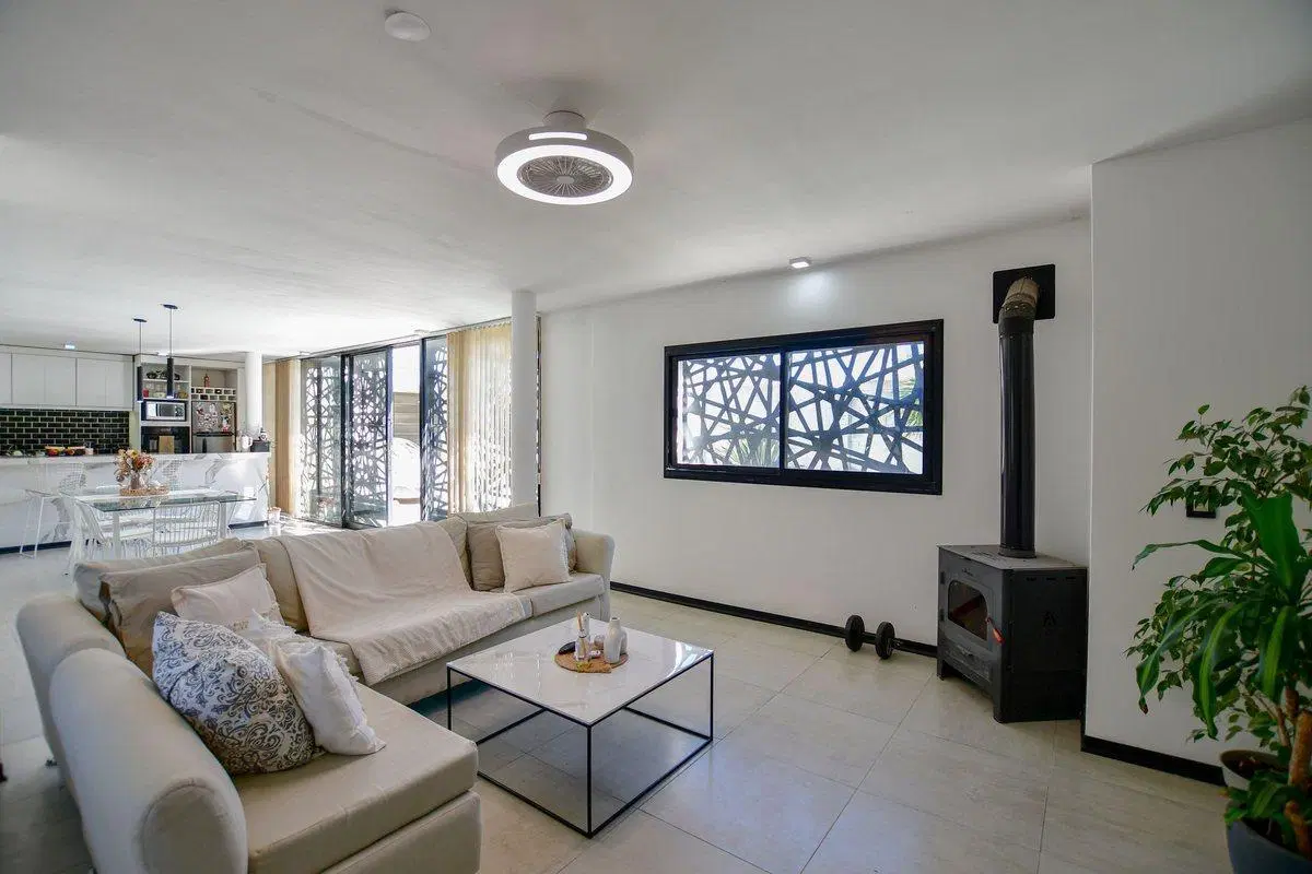 Venta Casa 2 Dormitorios con Verde Pileta La Plata 2