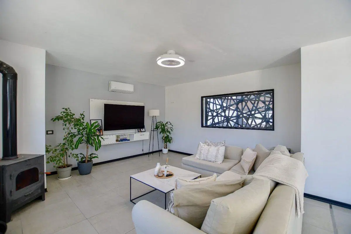 Venta Casa 2 Dormitorios con Verde Pileta La Plata 3