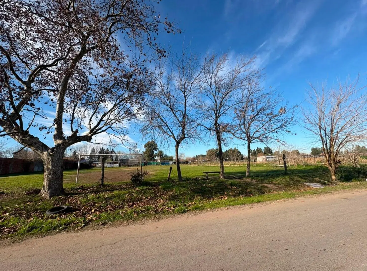 Venta Terreno en La Plata en Esquina 4