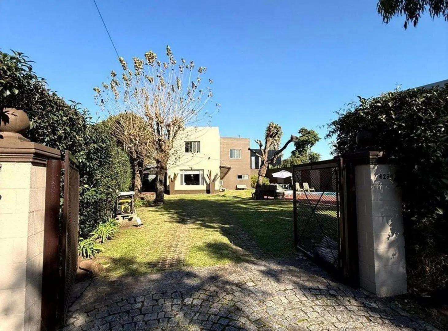 CASA EN VENTA EN EL CARMENCITO - HUDSON 5