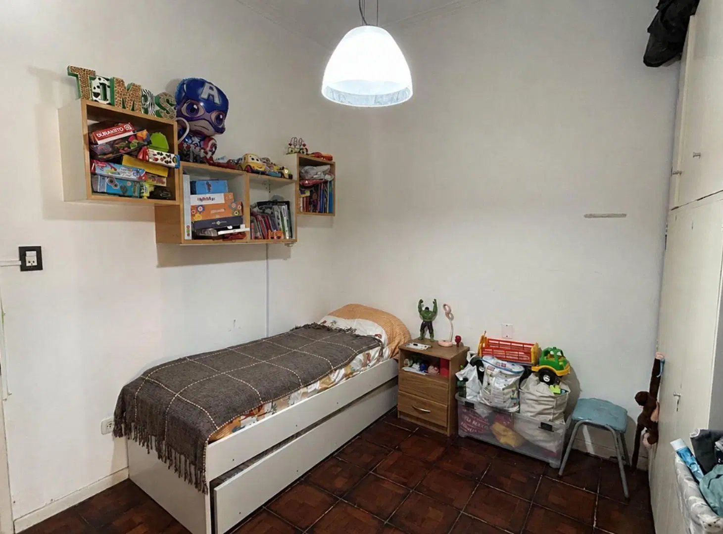 Venta de casa con jardín y quincho en La Plata 4