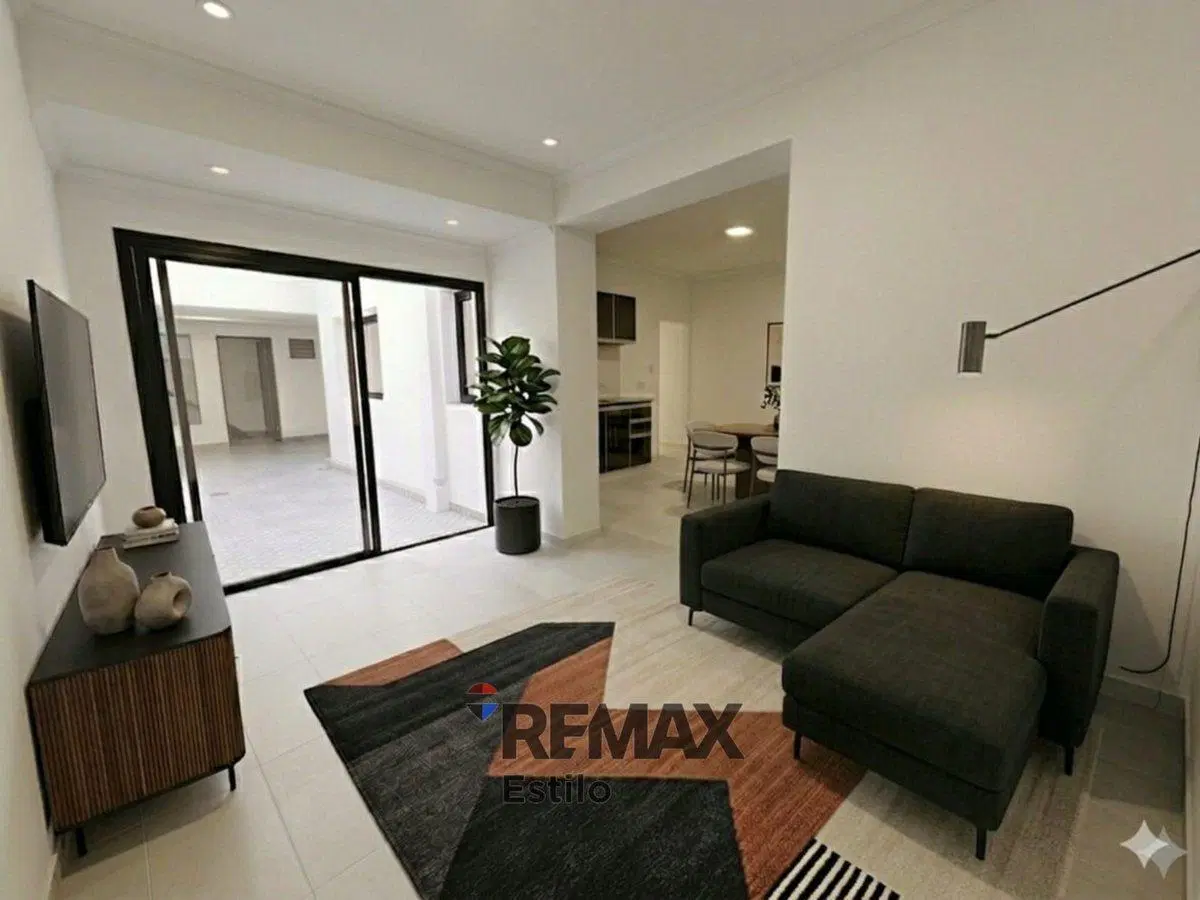 PH DE 2 DORMITORIOS Y PATIO RECICLADO EN VENTA 3