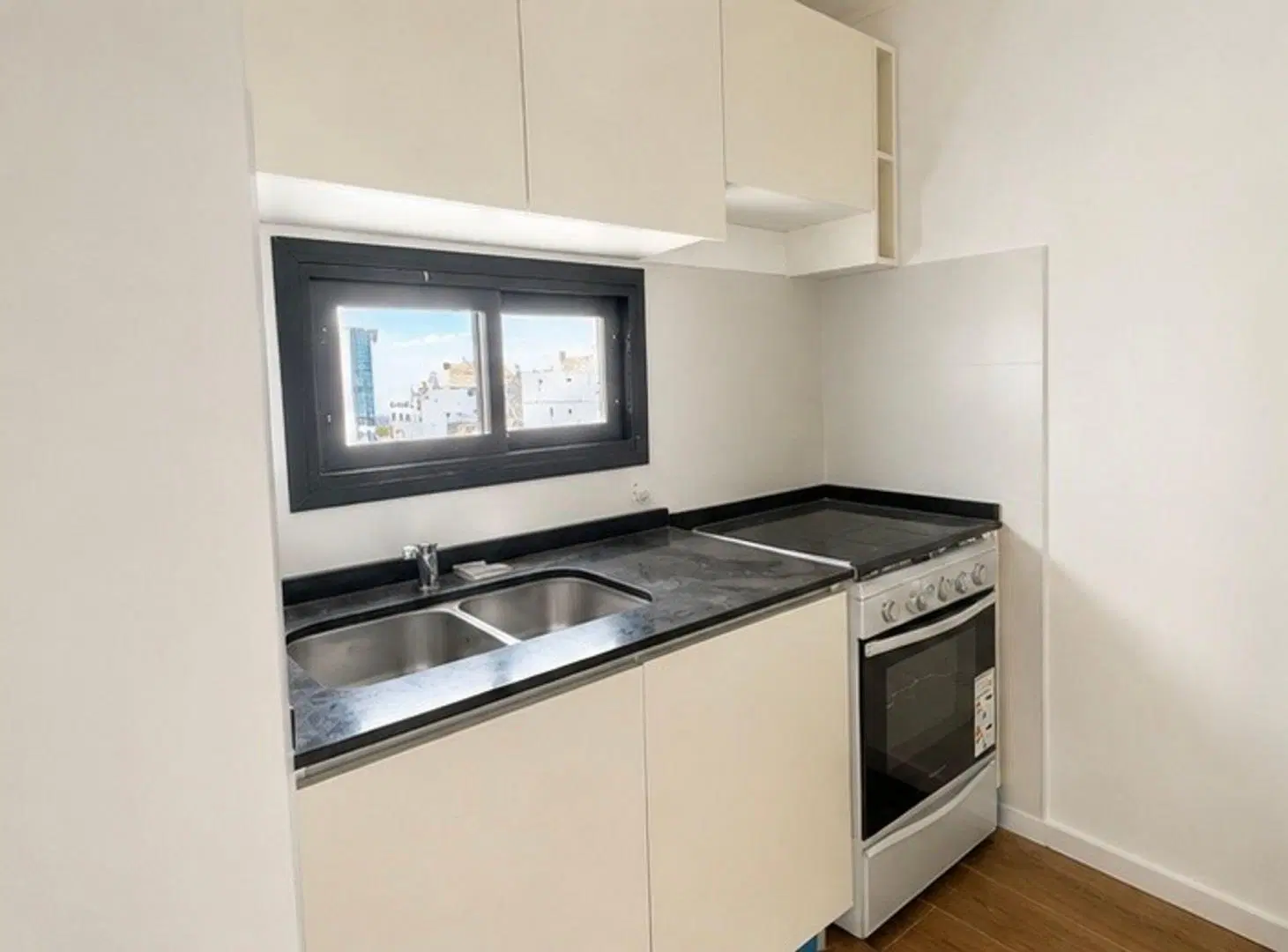 Venta de departamento de 1 dormitorio en La Plata 4