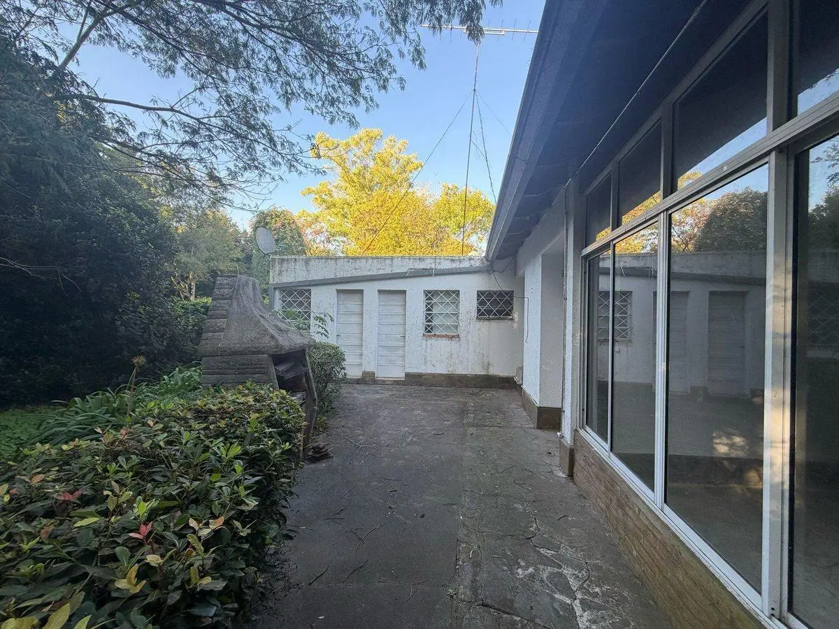 CASA EN GONNET - LA PLATA 4