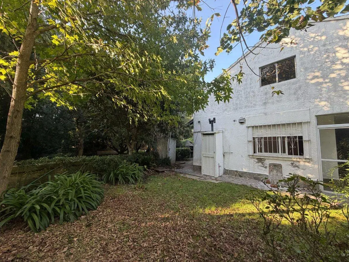 CASA EN GONNET - LA PLATA 5