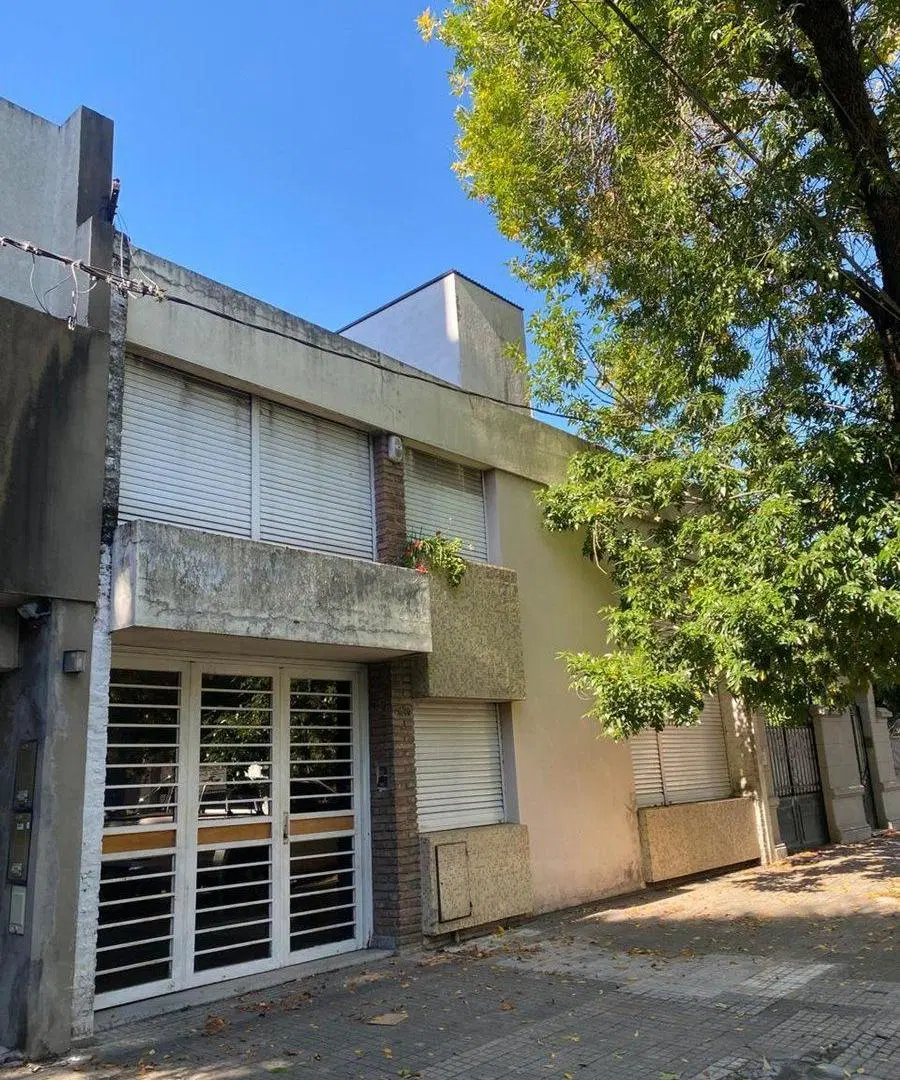 VENTA Casa 4 Dormitorios. Cochera - Parque 8