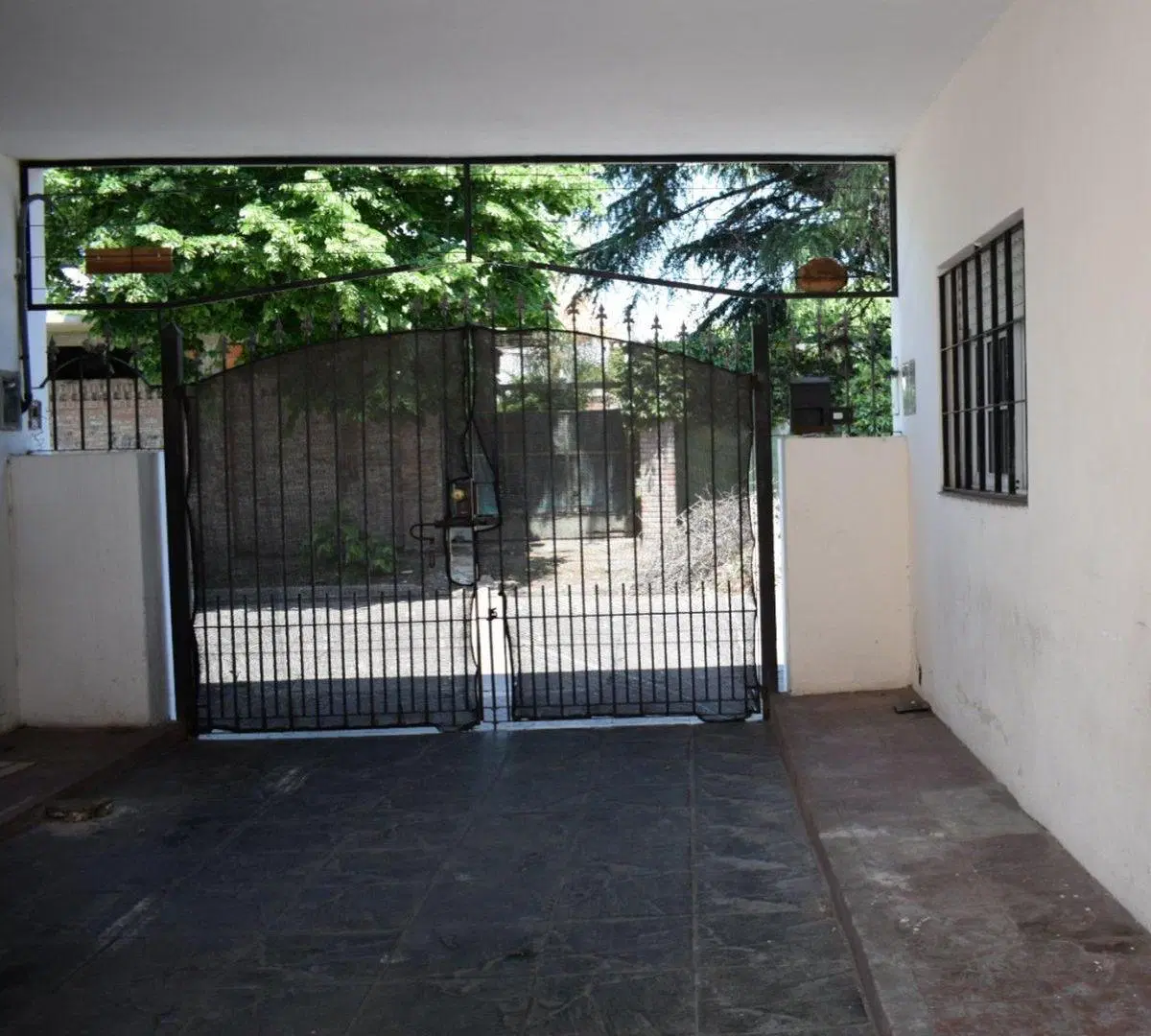 Duplex 3 dormit. c/ cochera, alquiler,Ezpeleta 2