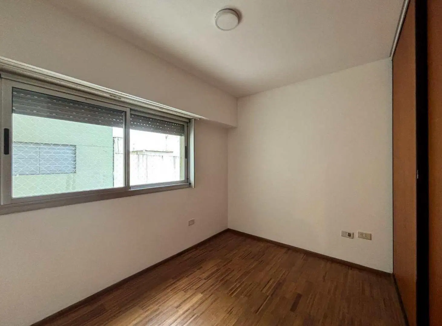 DUPLEX 2 DORMITORIOS CON COCHERA EN VENTA LA PLATA 8