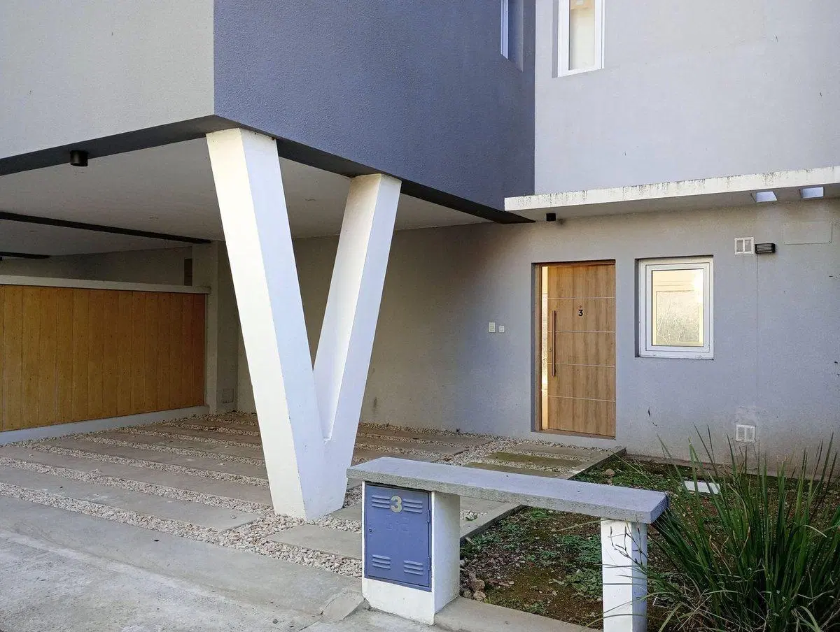 Duplex 3 dormitorios Apto Banco - City Bell 3