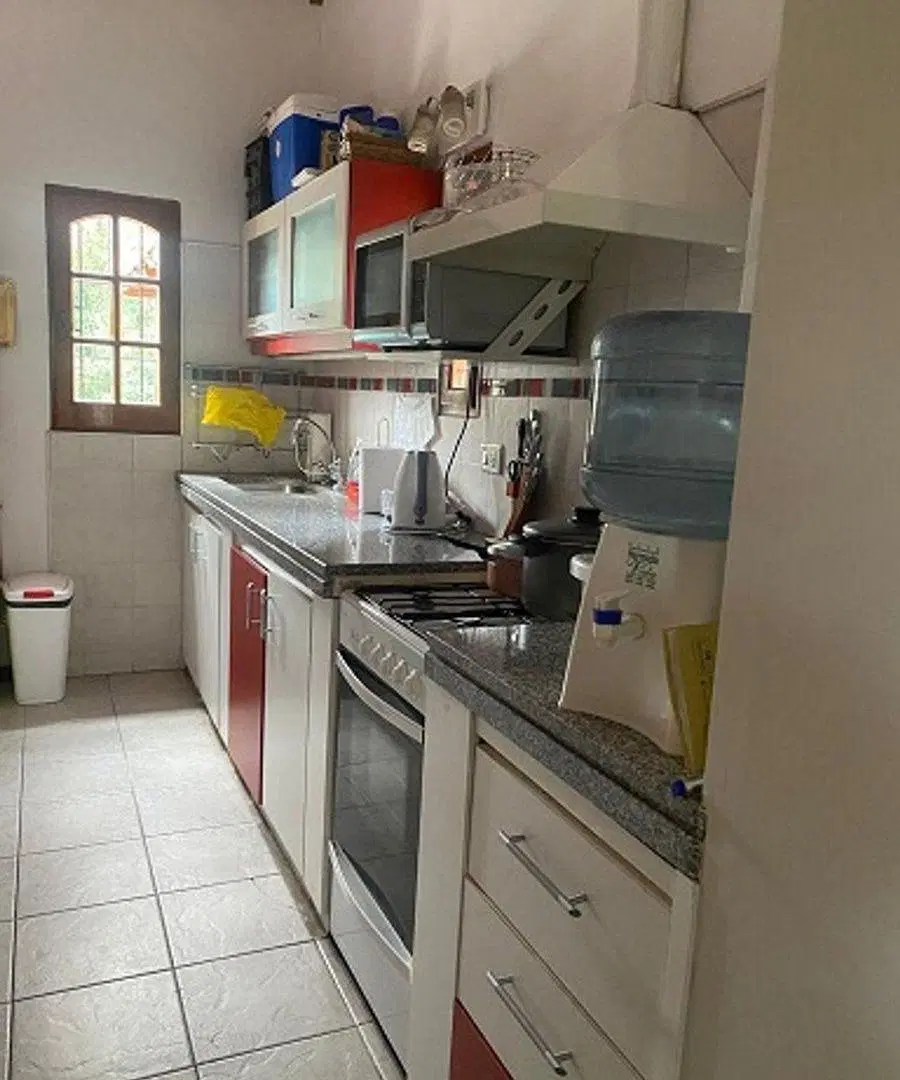 Venta Casa 3 Dormitorios. Parque - Pileta. Cochera 5