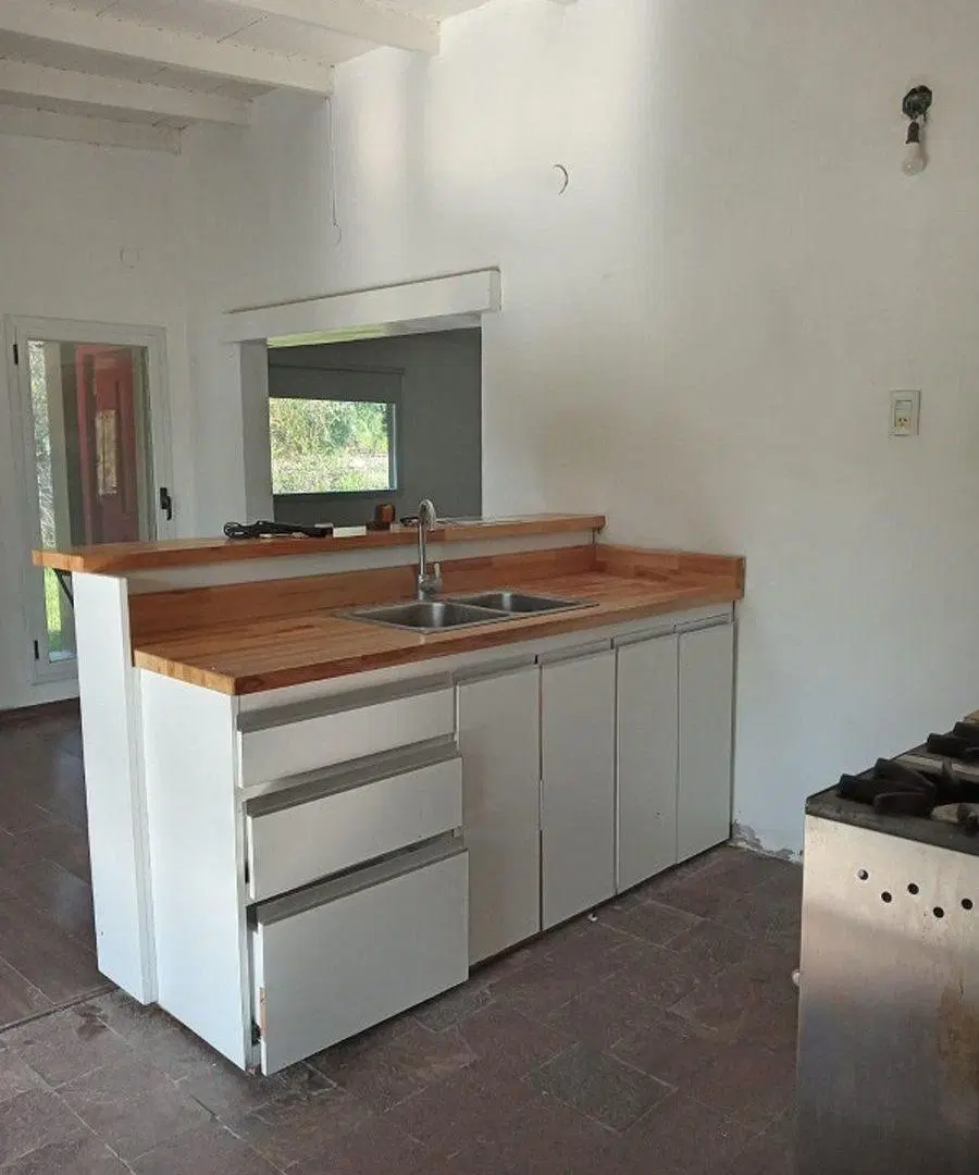 Casa de 3 Dormitorios en Venta, EL RODEO - PERMUTA 2