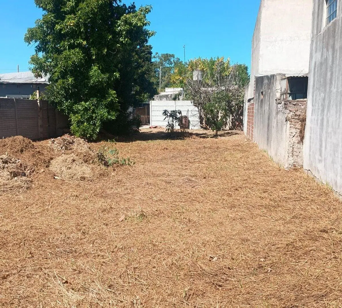CASA EN VENTA A RECICLAR LOS HORNOS 5