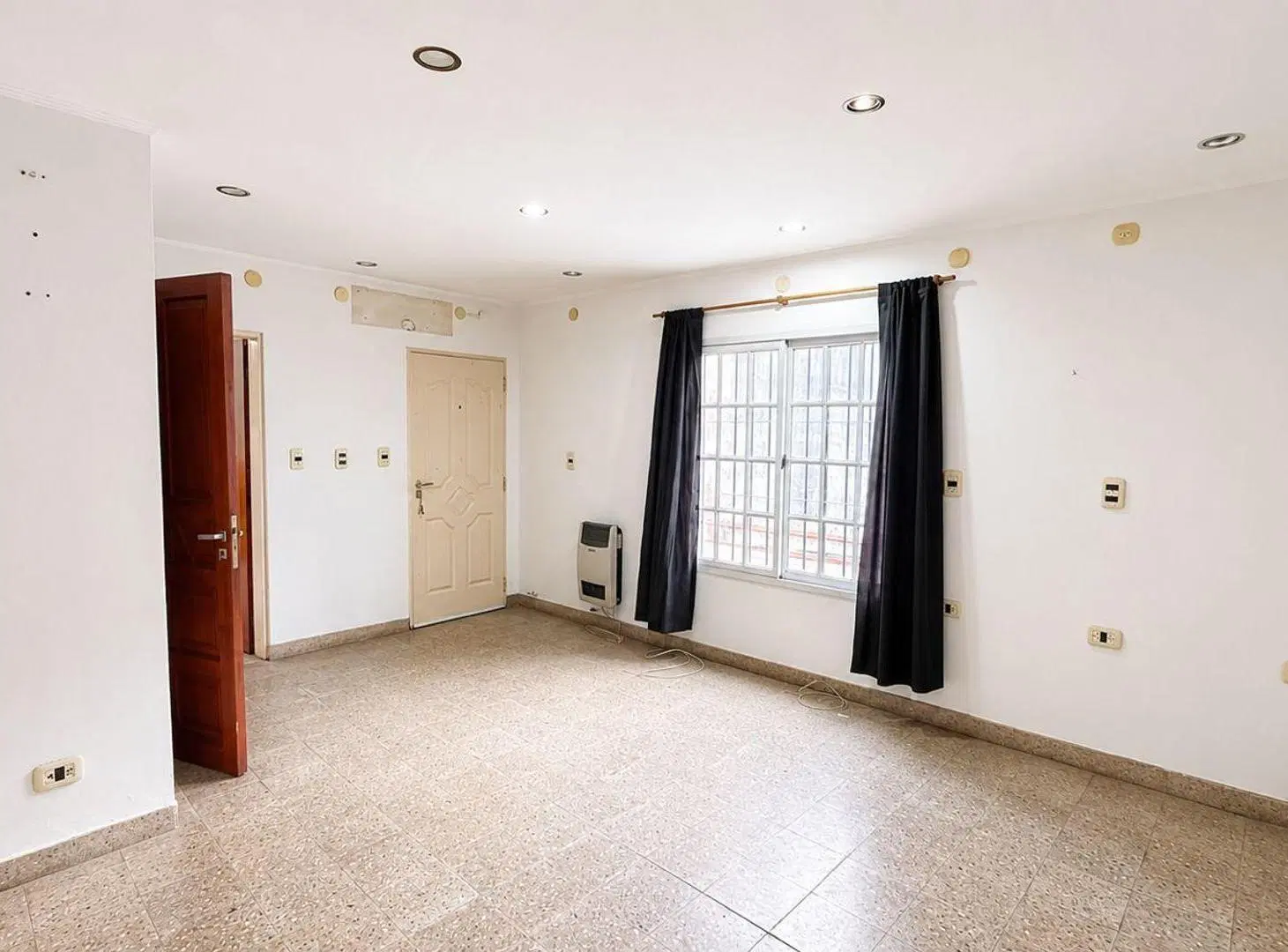 CASA EN VENTA BERISO 3 DORMITORIOS CON COCHERA 5