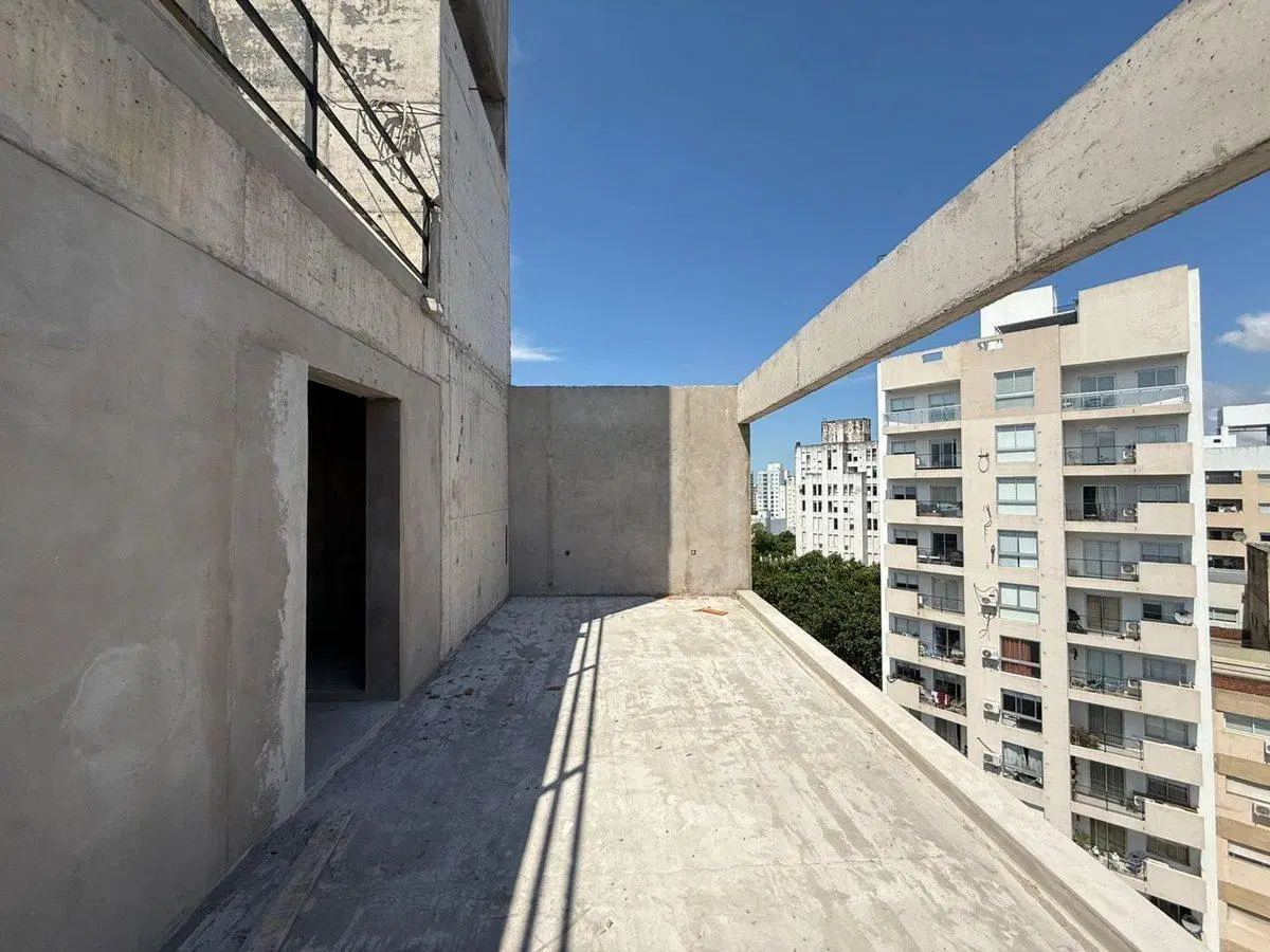 Venta de departamento de 2 dormitorios en La Plata 3