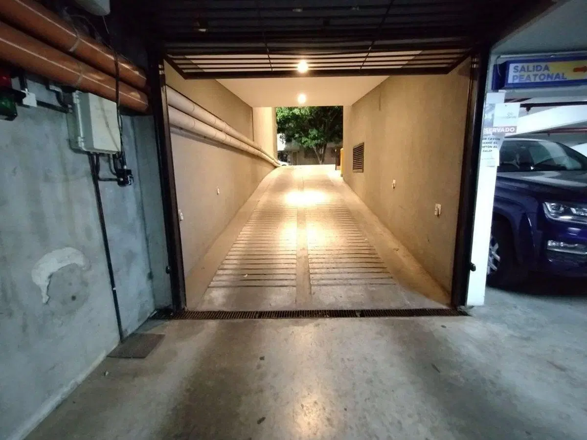 COCHERA CENTRICA EN VENTA - La Plata 2