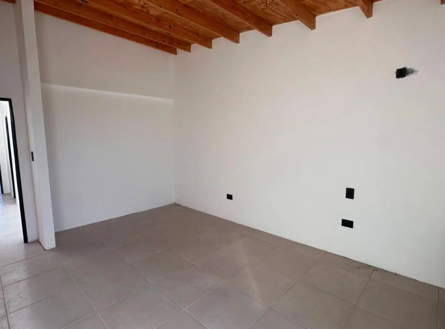 DUPLEX EN VENTA 2 DORMITORIOS CON COCHERA Y PATIO 5
